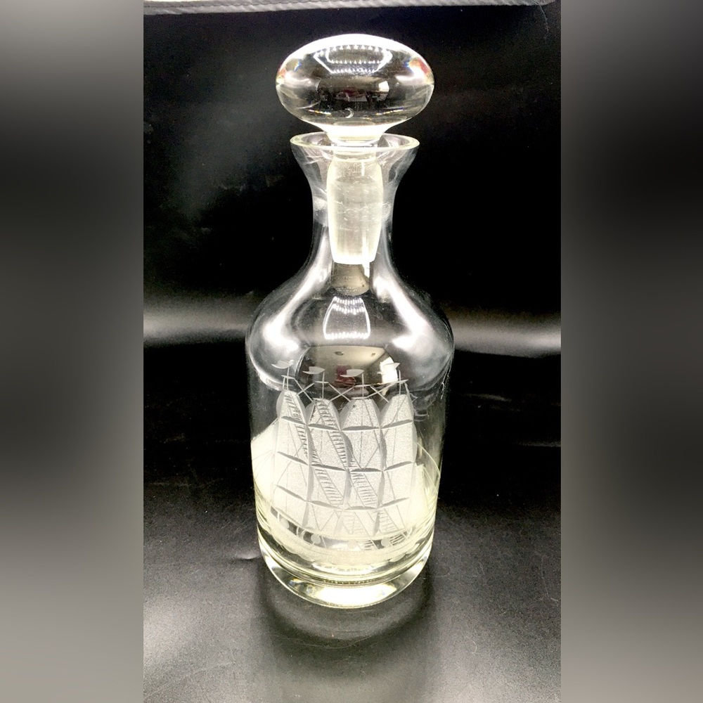 VTG 1970s Romania Hand Etched Glass Clipper Sailboat Lidded Decanter 11” Tall